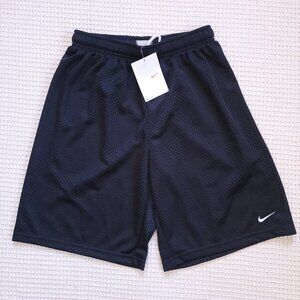 New Nike youth black basketball shorts